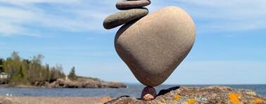 Tesina di maturità scientifica basata sul contrasto tra perfezione e eccentricità.