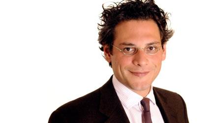 Il viceministro Martone: 'Se a 28 anni non sei laureato, sei sfigato' articolo