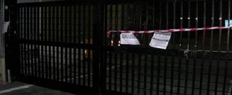 Mamma, mi hanno sigillato la scuola!