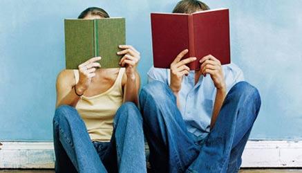 studenti spendono tre ore dei loro pomeriggi a studiare