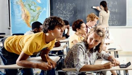 alla Maturità è permesso copiare