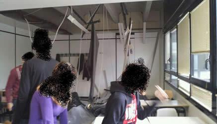 Segnalazione alla Redazione di SKuola.net del crollo avvenuto martedì 30 ottobre presso il liceo scientifico di Carsoli, in provincia dell'Aquila, e che, dopo il terremoto del 2009, è ospitato provvisoriamente presso la sede del quotidiano Il Sole 24 Ore