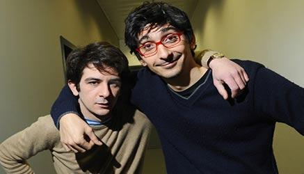 Francesco Mandelli racconta a Skuola.net la sua esperiena al liceo spiegando perchè è importante studiare senza lasciare le proprie passioni