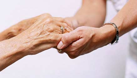 si diffondono nel nostro Paese i patti generazionali, ma mancano i fondi a cui attingere per portarli avanti