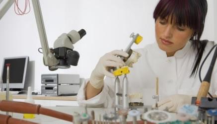 In Ministro dell’Istruzione Profumo ha annunciato l’approvazione del decreto che permetterà lo scambio di ricercatori e professori tra università ed enti di ricerca