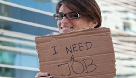 I creativi e i lavoratori della conoscenza sono tra le categorie più a rischio di abusi e precariato. La migliore difesa? Pretendere sempre un contratto regolare e adeguato al lavoro svolto