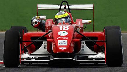 Lavorare sulle auto da corsa, ecco come fare