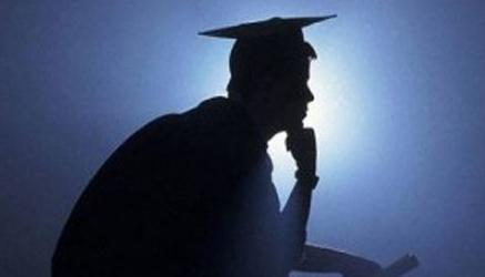 secondo l'Istat il numero dei neolaureati disoccupati è di 200 mila