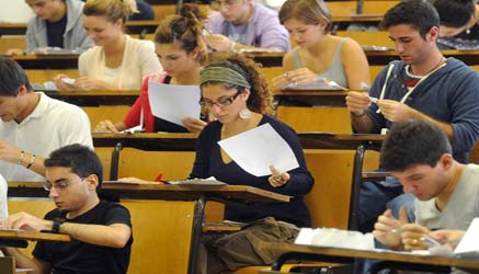 test d'ingresso annullato a Parma. All'Università La Sapienza confuse le prove