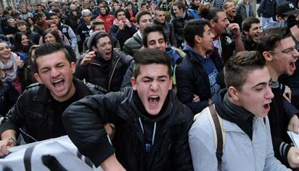 ministero cerca la strada del dialogo, ma studenti programmano manifestazioni
