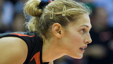 Puntata Skuola.tv del 15 ottobre parla di sport: ospite Rachele Sangiuliano, campionessa di pallavolo del 2002