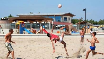 scopri il tipo da villaggio: ci andresti mai in vacanza insieme?
