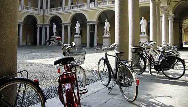 Un anno di università costa quanto un'automobile