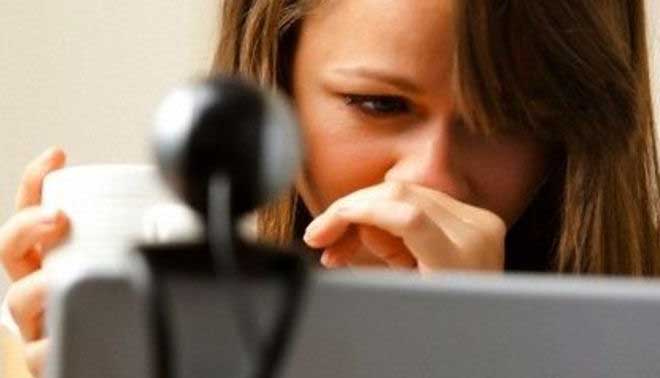 telefono azzurro,1 su 10 ha visto fare sesso a pagamento