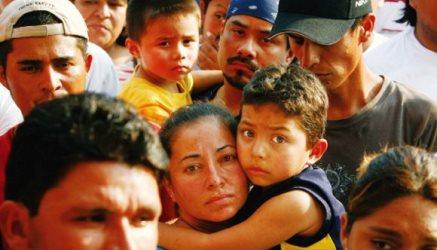 immigrati, per 1 su 2 un problema