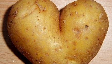nuova ricetta per studenti by Skuola.net: barchette di patate al forno con burro e formaggio