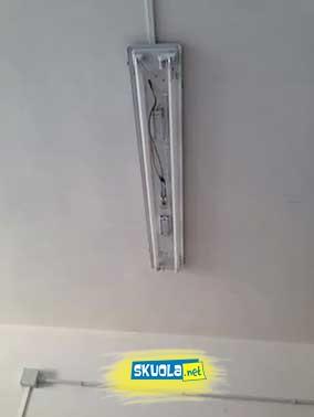 La scuola crolla ma la preside non interviene