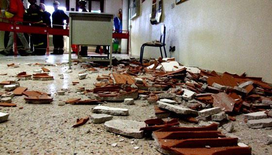 Cittadinanzattiva, scuole: è allarme sicurezza