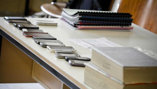 New York ammette i telefonini in classe. In Italia ci pensa la Buona Scuola con il Byod