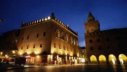 Bologna: gli studenti universitari organizzano il CampusByNight