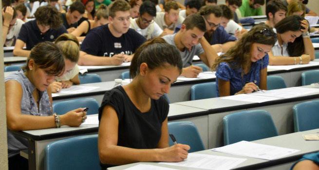 iscrizioni università, ingegneria ed economia più iscritti