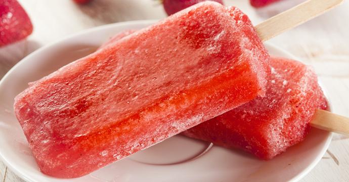 10 ghiaccioli alcolici da preparare a casa articolo