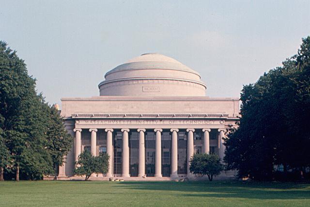 La Top 10 delle Università made in USA articolo
