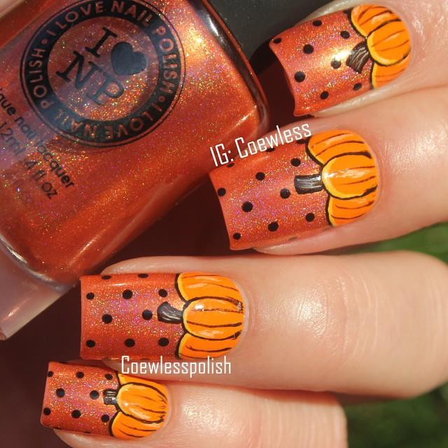 12 tipologie di Unghie in perfetto stile Halloween! articolo