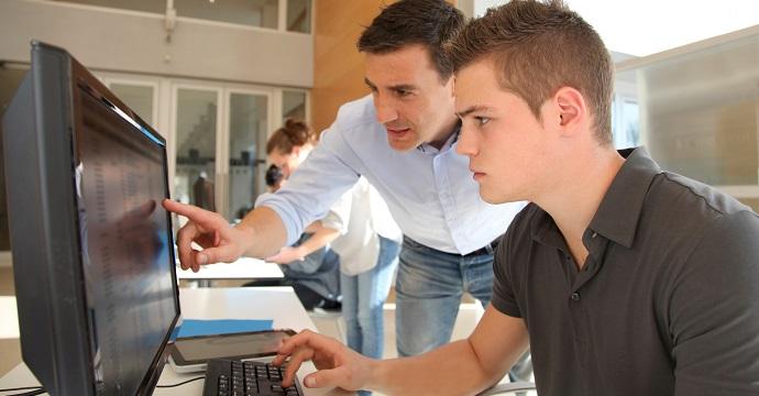 Progetto Professionalità "Becchi": stage all'estero di 6 mesi per residenti in Lombardia articolo