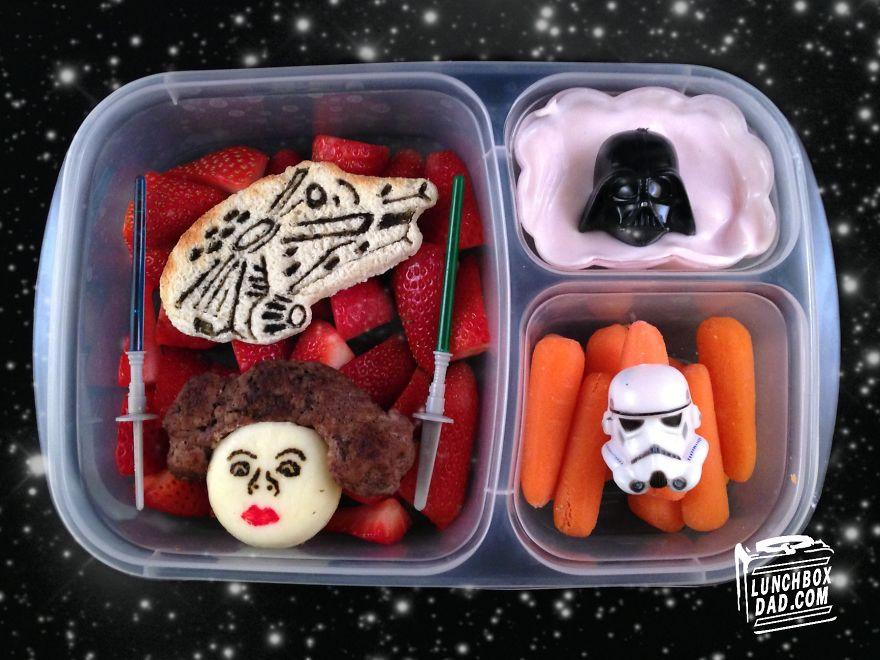 La mamma che cucina i piatti di Star Wars ai propri figli articolo