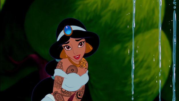 Come sarebbero le principesse Disney se fossero tatuate? articolo