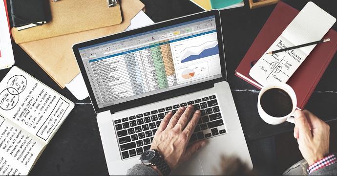 Linkedin & Facebook: numeri in crescita grazie ai Big Data articolo