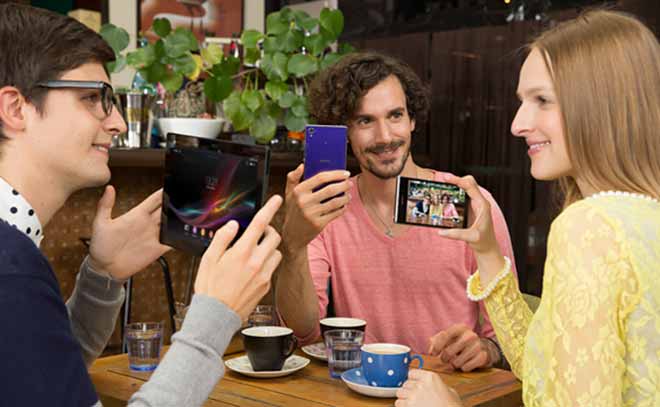 foto di aiutante per i selfie