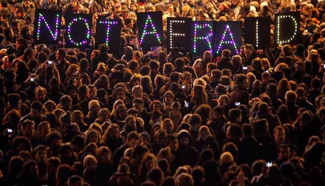 no paura attentato parigi