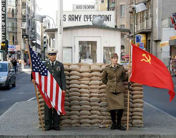 foto di checkpoint charlie