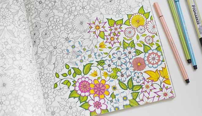 foto di arriva la moda di colorare per sconfiggere lo stress