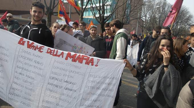 foto di giornata in memoria delle vittime delle mafie, organizza Libera e partecipano gli studenti mediante associazioni studentesche, Miur e tramite la Direzione generale per lo Studente, la Partecipazione e l'Integrazione del Miur