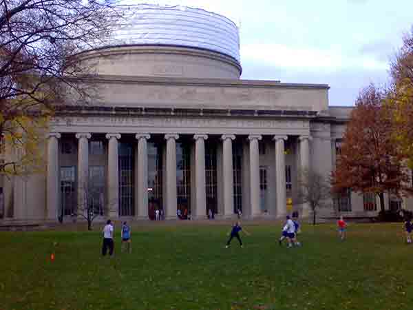 Università: le top 100 del Times Higher Education articolo