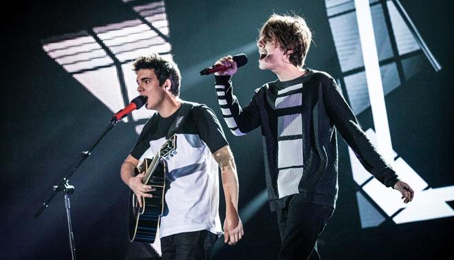foto di urban strangers vincitori X Factor 9 per gli studenti