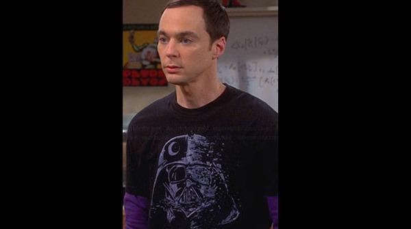 The Big Bang Theory: le 30 magliette più belle e nerd di Sheldon Cooper articolo