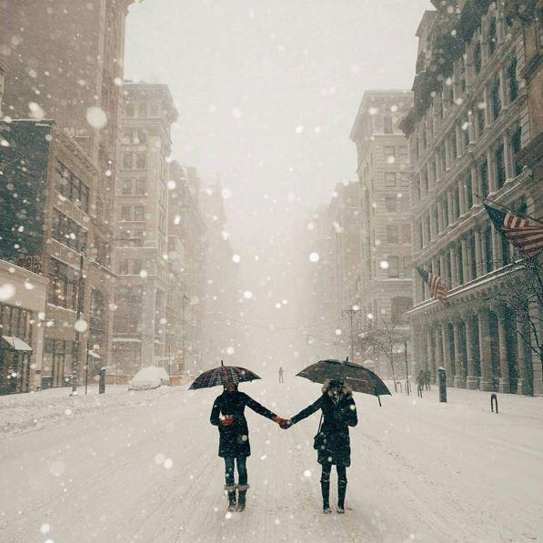 Lo spettacolo di New York sotto la neve - 20 FOTO articolo