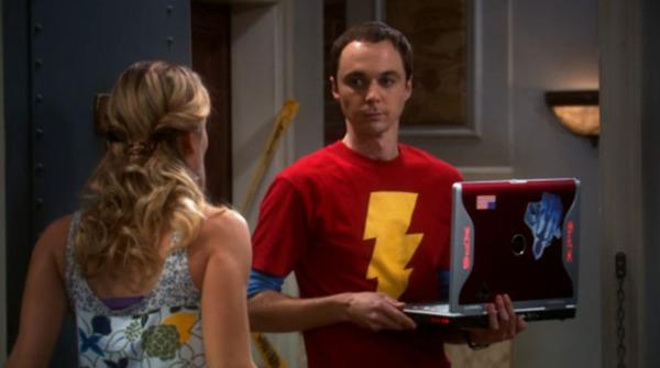The Big Bang Theory: le 30 magliette più belle e nerd di Sheldon Cooper articolo