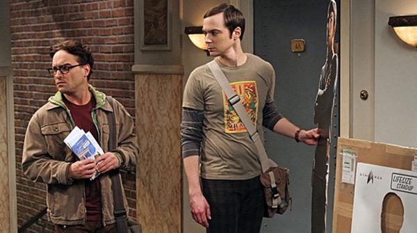 The Big Bang Theory: le 30 magliette più belle e nerd di Sheldon Cooper articolo