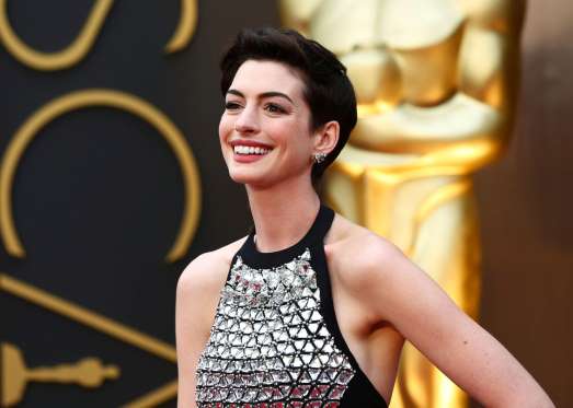 25 Personaggi Famosi che hanno la LAUREA ma tu non lo sai! articolo