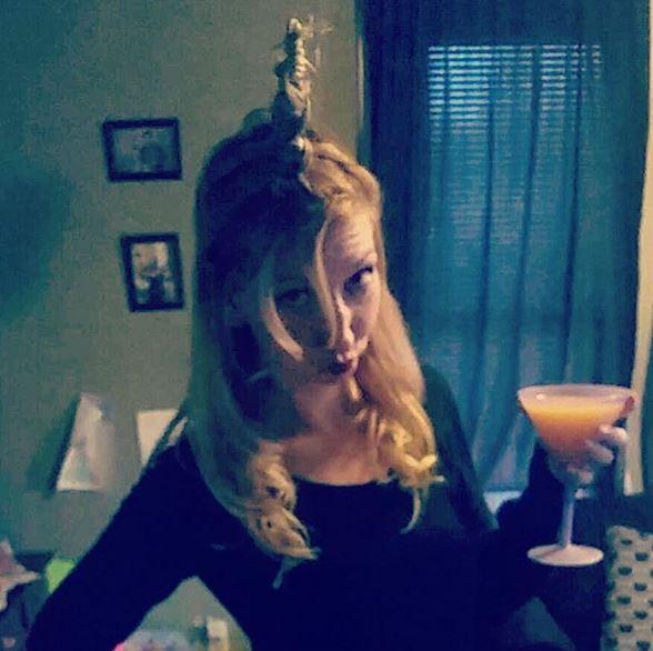 E' arrivata una nuova tendenza: i capelli a forma di Unicorno articolo