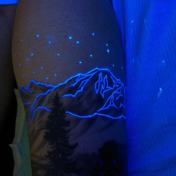 17 tatuaggi che si illuminano di notte articolo