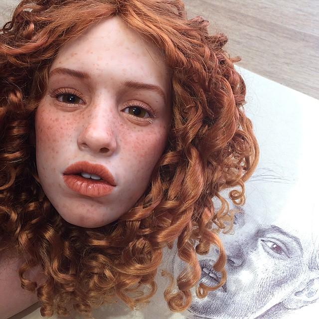 Un artista russo realizza bambole così realistiche da mettere i brividi! articolo