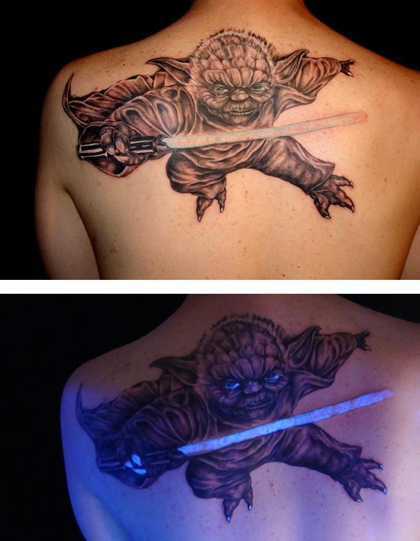 17 tatuaggi che si illuminano di notte articolo