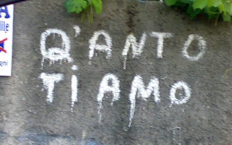 Le 20 dediche d'amore (sui MURI) più SGRAMMATICATE di sempre! articolo