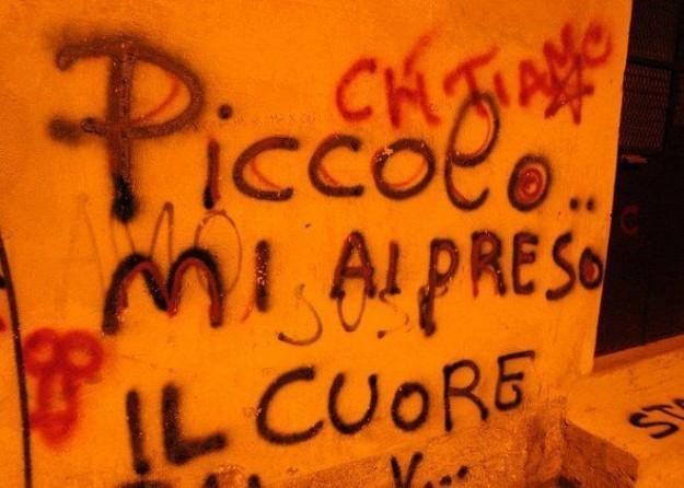 Le 20 dediche d'amore (sui MURI) più SGRAMMATICATE di sempre! articolo